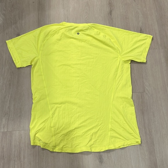 Lululemon Metal Vent Tech Short Sleeve Shirt - Picture 3 of 4